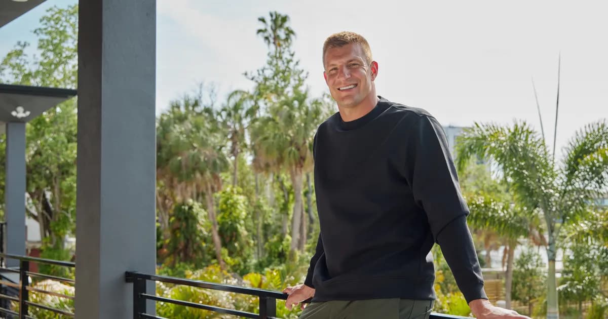 Agentis Longevity Partners with Rob Gronkowski to Expand Men's Health Platform